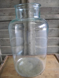 Antique glass jar or bowl of 5 liters