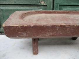 Brocante rectangular / oval red stool