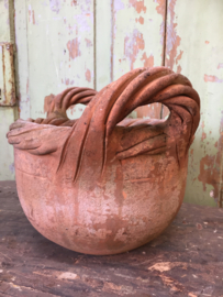 Set old terracotta pots