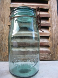 Jar from Solidex with a capacity of 1 liter