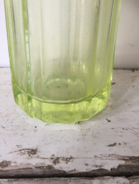 Antieke spuitfles met opdruk