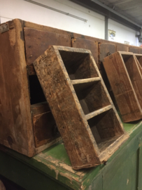 Antiek houten ladenkast