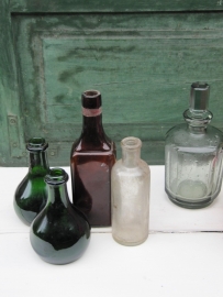 Brocante Pink spherical liquor bottle