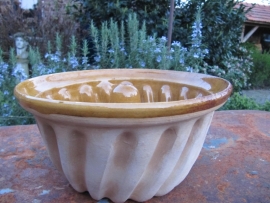 Nice French brocante cake or turban form of pottery