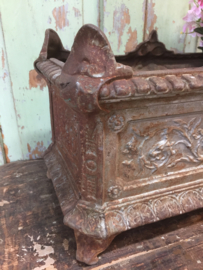 Antieke set gietijzeren jardinière