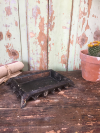 Antique cast iron vide poche