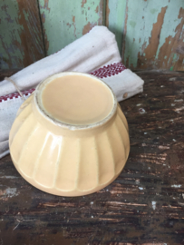 Brocante aardewerk kom