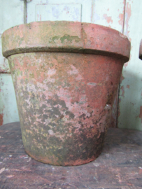 Antieke grote terracottapot