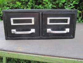 Old metal filing cabinet with 2 drawers ***
