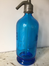 Old blue seltzerbottle