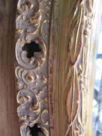 Very beautiful oval mirror