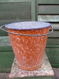 Enamel bucket very nice orange clouded