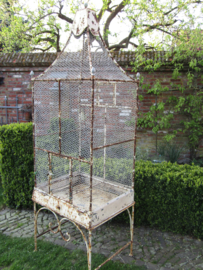 Oude Franse grote vogelkooi