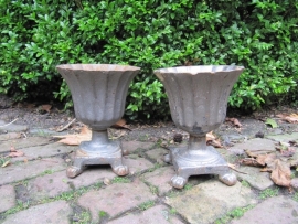 Gietijzeren Franse Vaas of overpot
