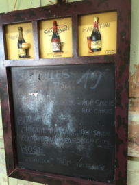 Brocant krijtbord met decoratie