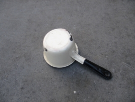 Emaille sauspannetje