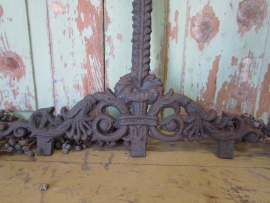 Brocante gietijzeren levensboom