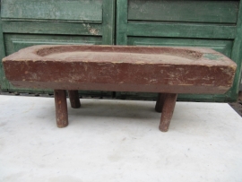 Brocante rectangular / oval red stool