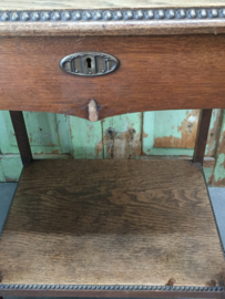 Vintage houten (naai) tafeltje