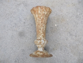 Franse gietijzeren vaas