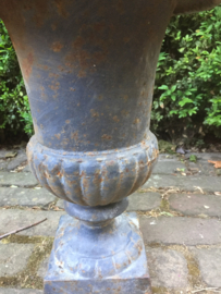 Oude Franse gietijzeren tuinvaas