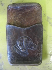 Oud lederen etui