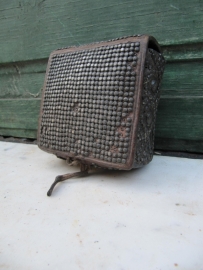 Antiques quite nicely crafted leather cartridge pouch