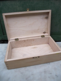 Nice old brocante simple box with lid
