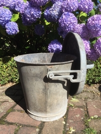 Brocante zinken graan emmer met deksel