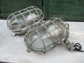 Oude metalen kooi fabrieks lamp XXL