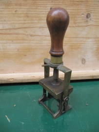 Oude Franse messing datum stempel uit 1920