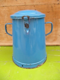 Enamel old grease jar in beautiful blue. 15 liter