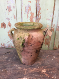 Oude terracotta pot