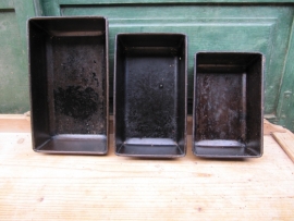 Baking tin.