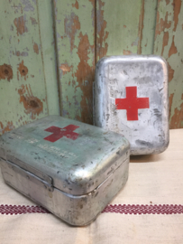 Alumium First-aid box square (almost)