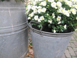Zinken grote emmer met handvaten