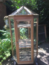 Houten kweekkastje