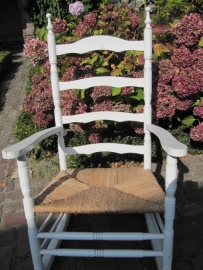 Brocante witte schommelstoel