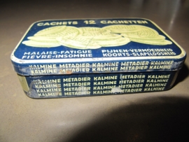 Brocante blikje van Kalmine pijnstillers