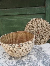 Brocante oude schelpenmand