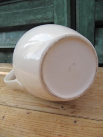 Brocante pottery can