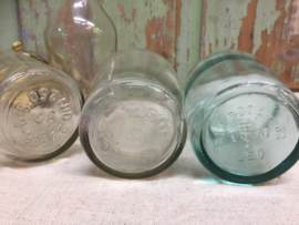Set of 5 old white glass bottles with a capacity of 250 ml