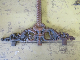 Brocante gietijzeren levensboom