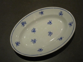 Brocante aardewerk serveerschaal met bloemmotief