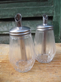glass sugar shaker