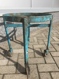Oud metalen frame