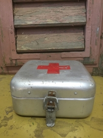 Alumium First-aid box square (almost)
