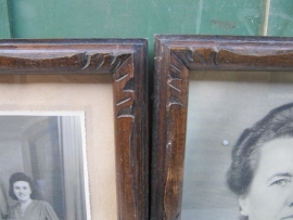 Beautiful brocante set of 2 rectangular frames with photo.