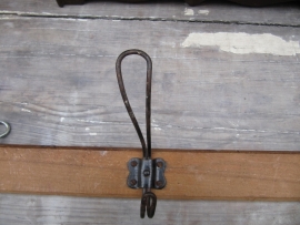 Brocante Franse kapstok met 5 haken.