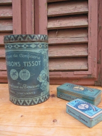 Groot Frans oud blik van Tissot Confiserie